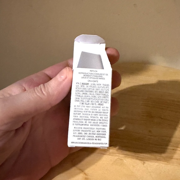 Maison Margiela On a date mini travel trial size NWT - Picture 4 of 5